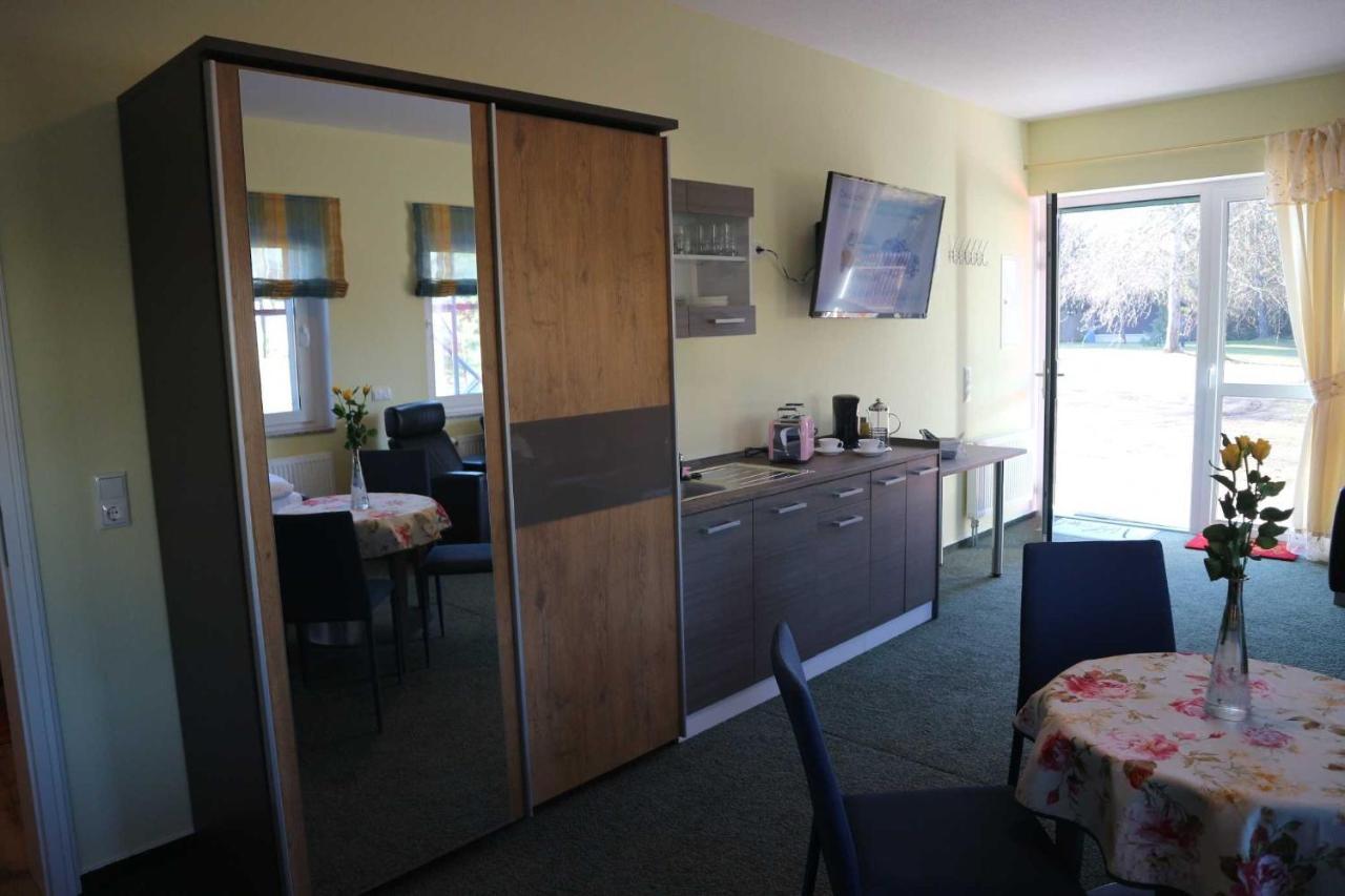 Pension Am Waldguertel Forst  Habitación foto